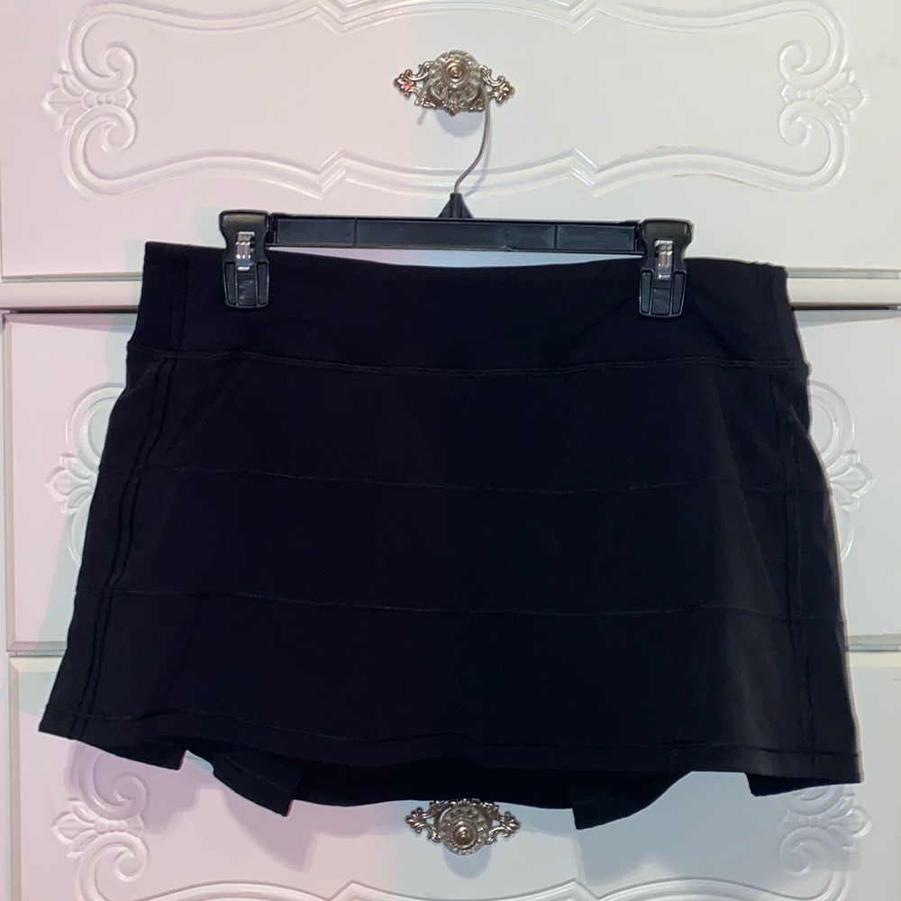 Black Lululemon Pace Rival Mid-Rise Skirt